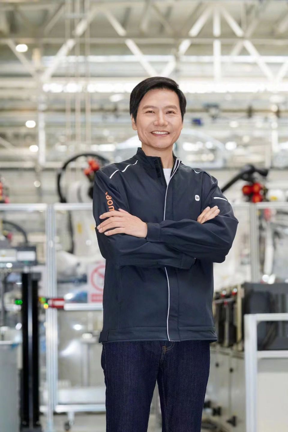 限量800件雷军同款夹克上架纪念小米汽车工厂揭幕