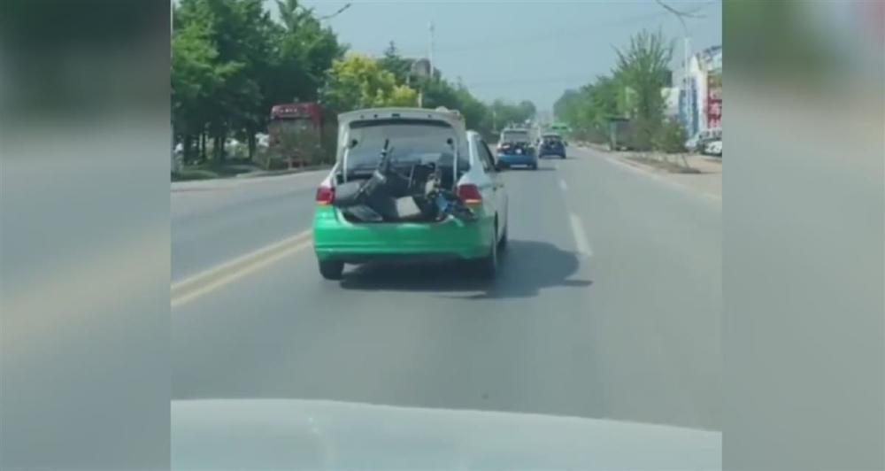 辽宁宽甸出租车司机纷纷将共享电动车运至郊区扔掉，多部门已介入调查内幕爆光引争议-313啦实用网