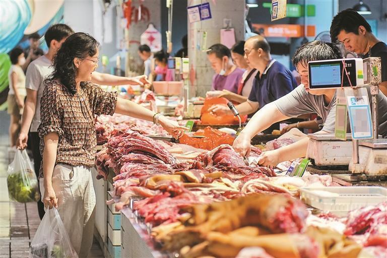 牛肉价"节节退" 猪肉价"蹭蹭上"