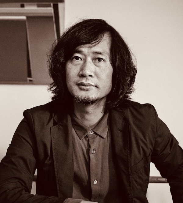 馆长对话|广东美术馆王绍强谈"在地性"与三年展_腾讯新闻