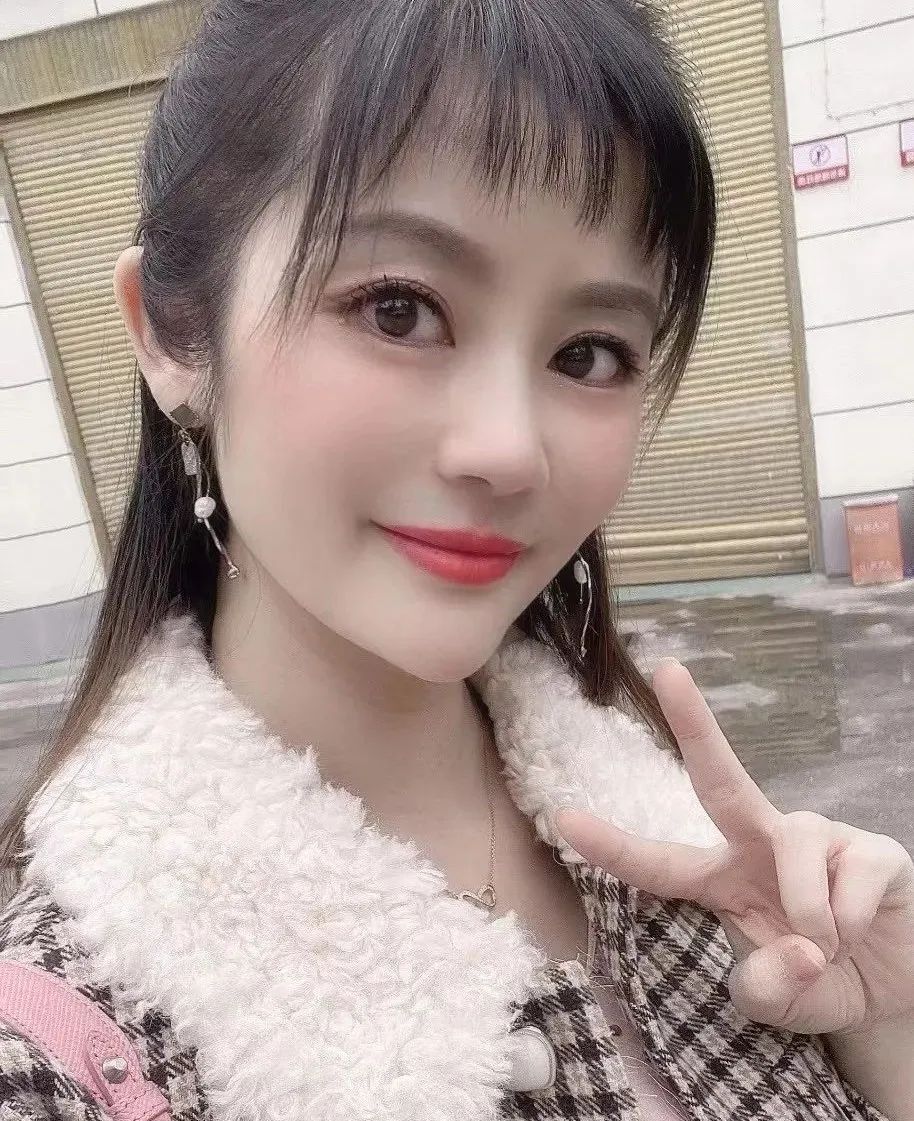 贵阳广播电视台主持人:刘薇