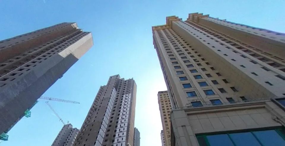 胶州奥园雍璟天著排水管网尚待建设,积水问题正整改