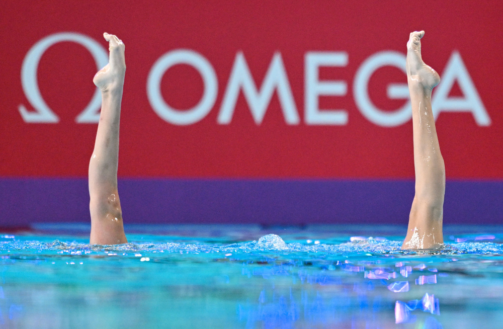 花样游泳——女双自由自选:王柳懿/王芊懿夺冠_腾讯新闻