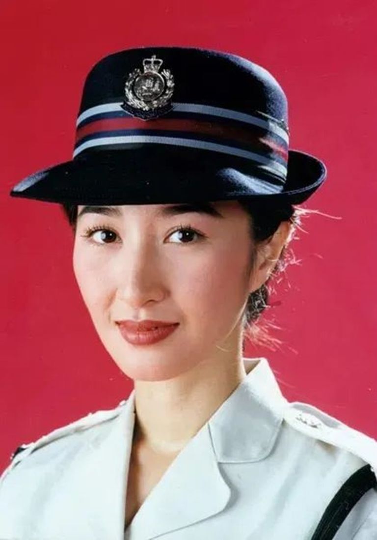 59岁的关咏荷,港女的不老神颜