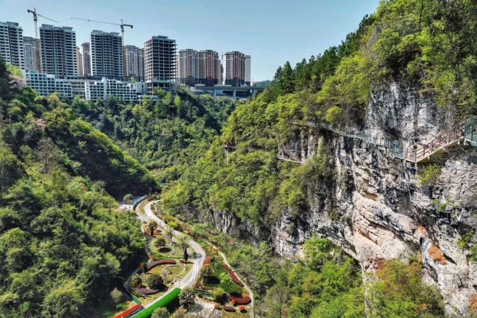 王晓 摄双龙镇巫山峡谷为国家级aaaa旅游景区,位于黔南州龙里县,坐落