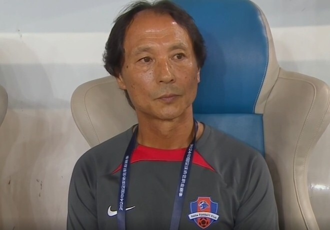 梅州助教曲刚:感谢我们每一个球员,他们值得这场胜利