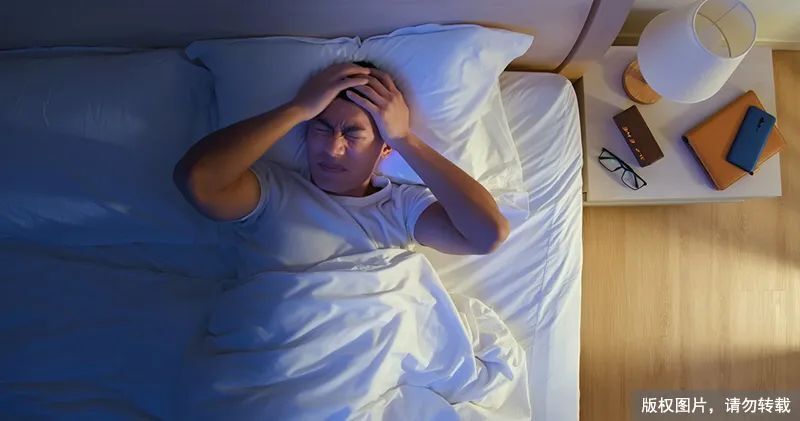 半夜醒来一个动作让你再难入睡网友忍不住