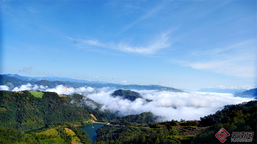 【组图】临沧中山河水库:初冬景色美如仙境_腾讯新闻