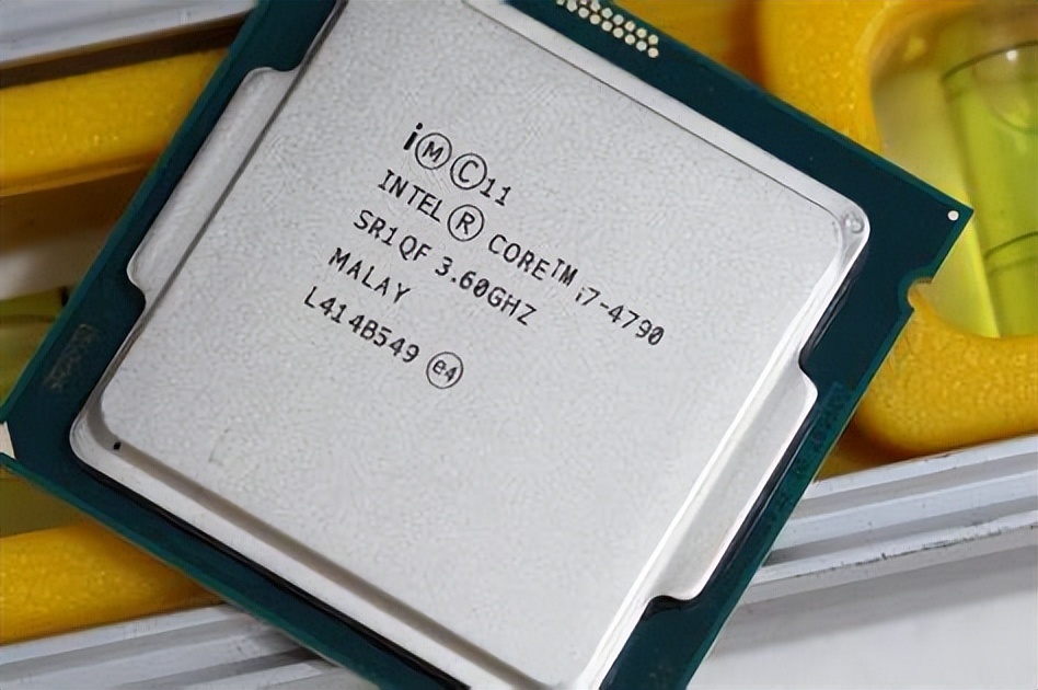 I7 4790 rx on sale 580