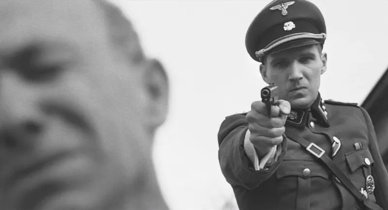 你敢不敢相信,奥斯维辛也有爱情?