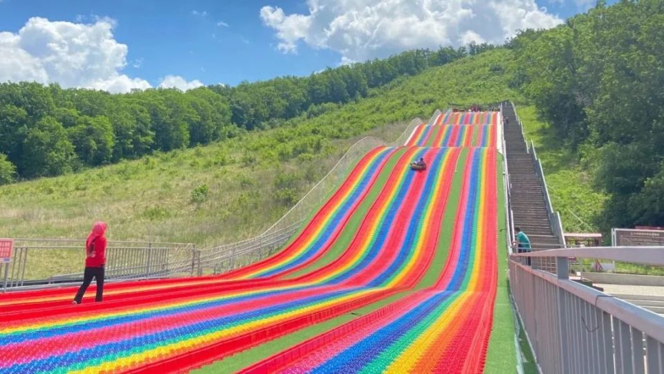 120个网红打卡地之莲花山巴图鲁乐园