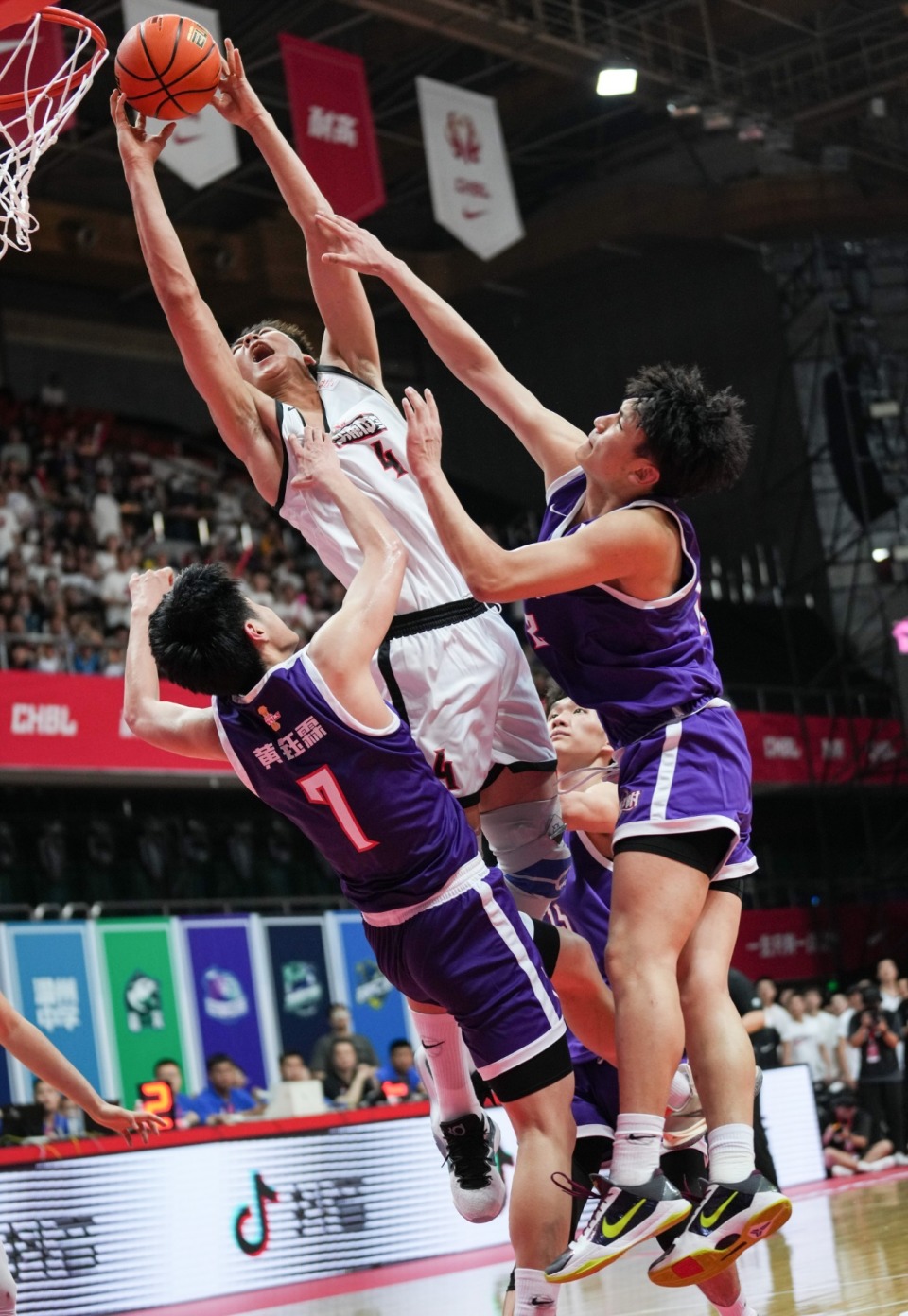 加时赛1分险胜清华附中 回浦中学再夺中国高中篮球联赛男子冠军-腾讯