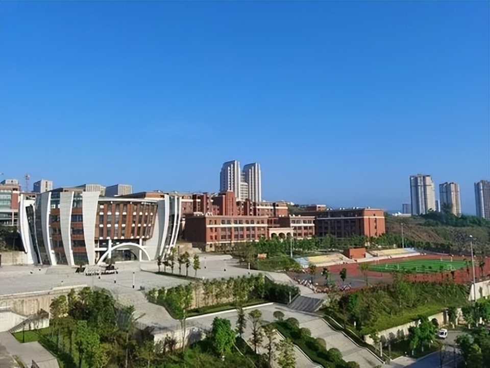 重庆市綦江中学高中部:百年名校,高考金字塔尖,你想不想进去?