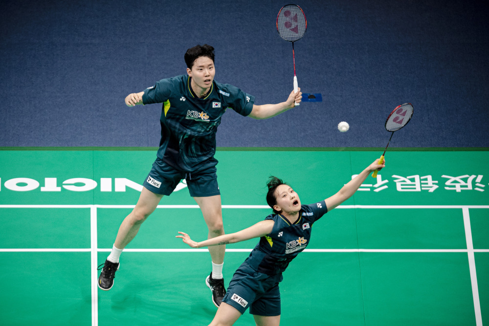 羽毛球亚锦赛郑思维黄雅琼无缘混双决赛