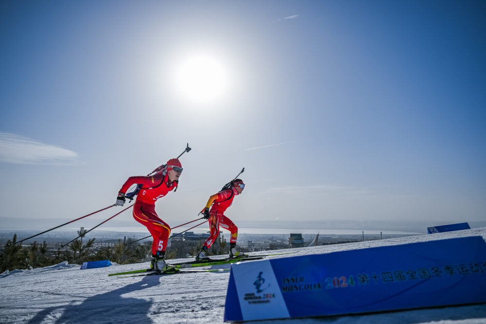 冬季两项——公开组女子10公里追逐赛况