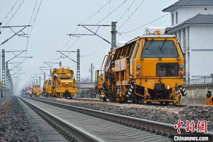 陇海焦柳铁路线区间集中修收官