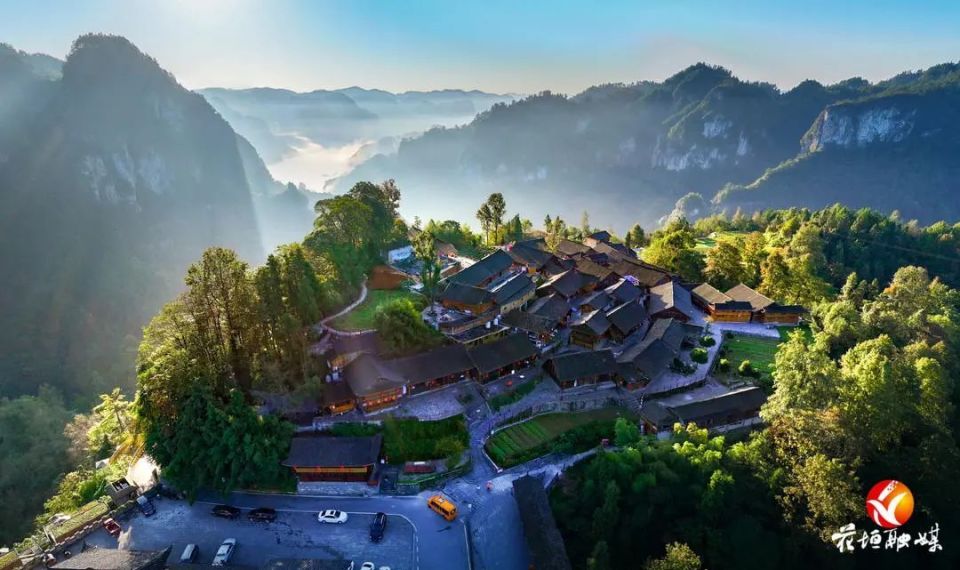 十八洞村入选全国文旅赋能乡村振兴"十佳"案例