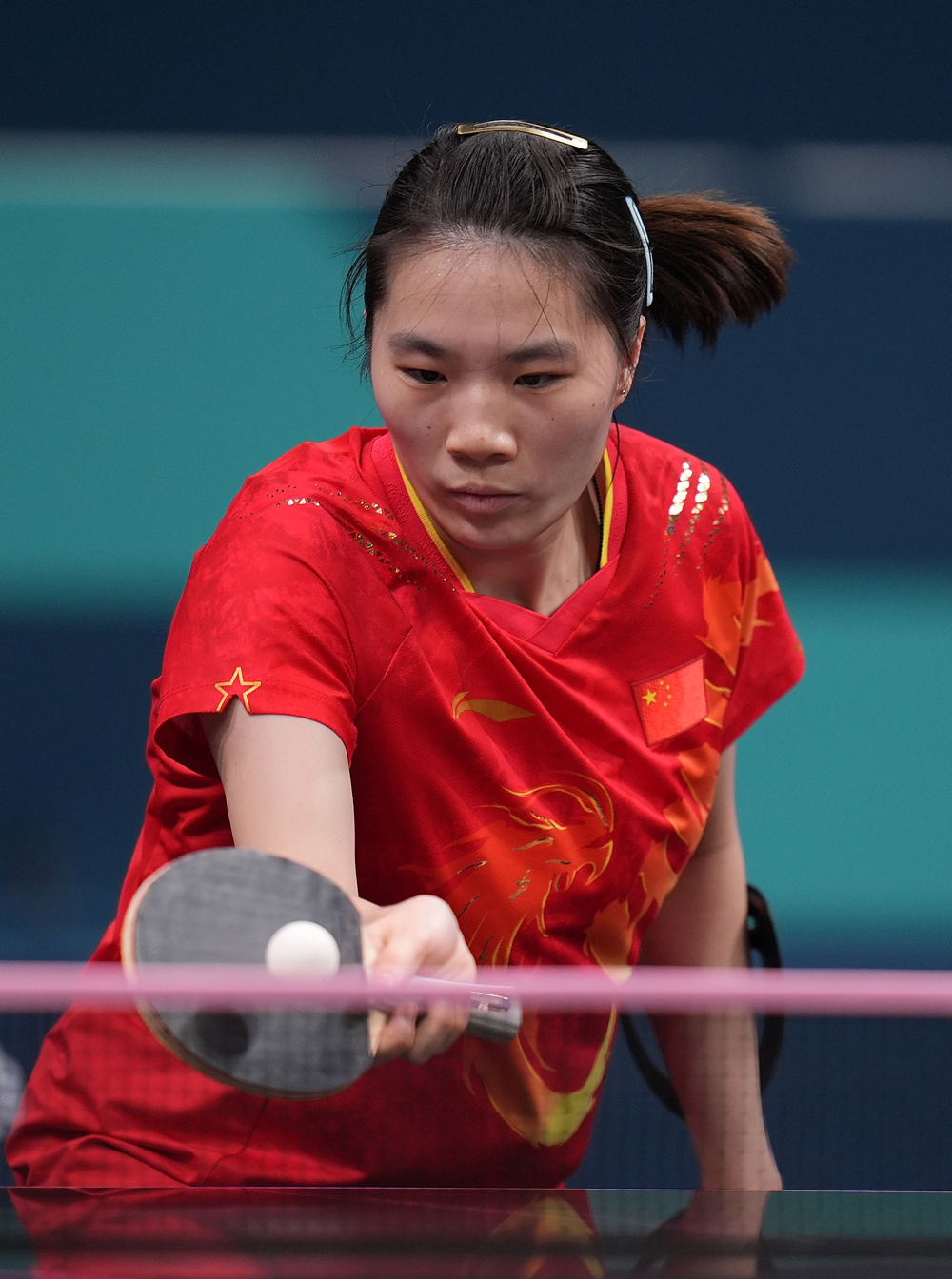 乒乓球——黄文娟夺得女单8级冠军