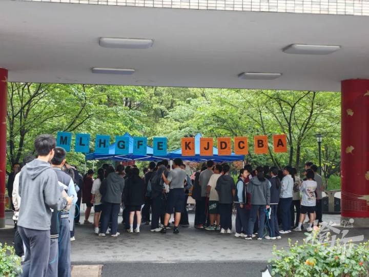 这个春天儿子身高蹿到183厘米,体重78公斤,万万没想到