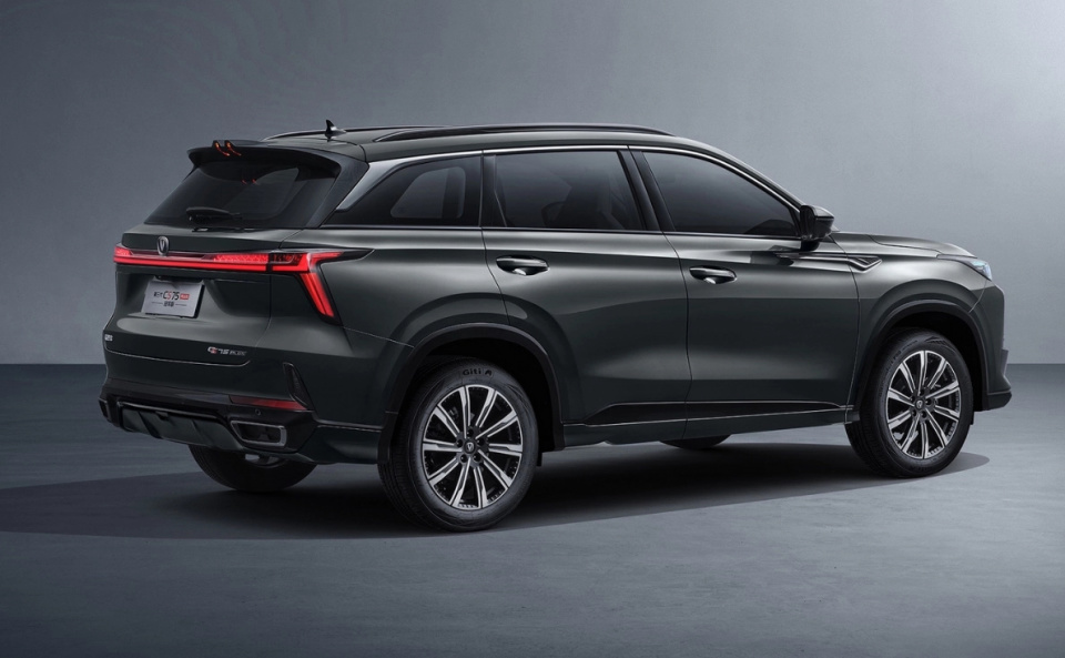 新款长安cs75plus官图发布外观变化不大细节有升级