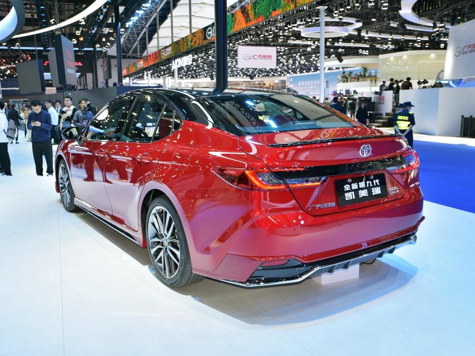 外观内饰都有本土化的设计全新丰田凯美瑞广州车展实拍图曝光