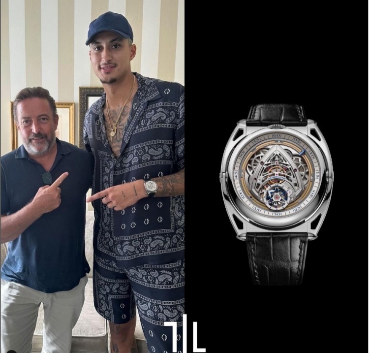 luxurylife晒出一张库兹马与瑞士钟表品牌de bethune首席执行官的合照