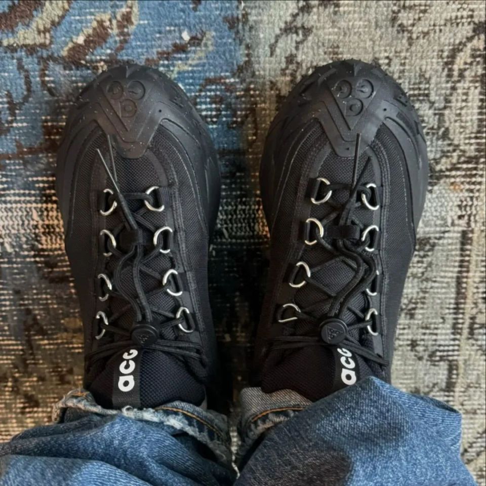 林俊杰疯狂上脚巴黎世家!这身穿搭怎么样?