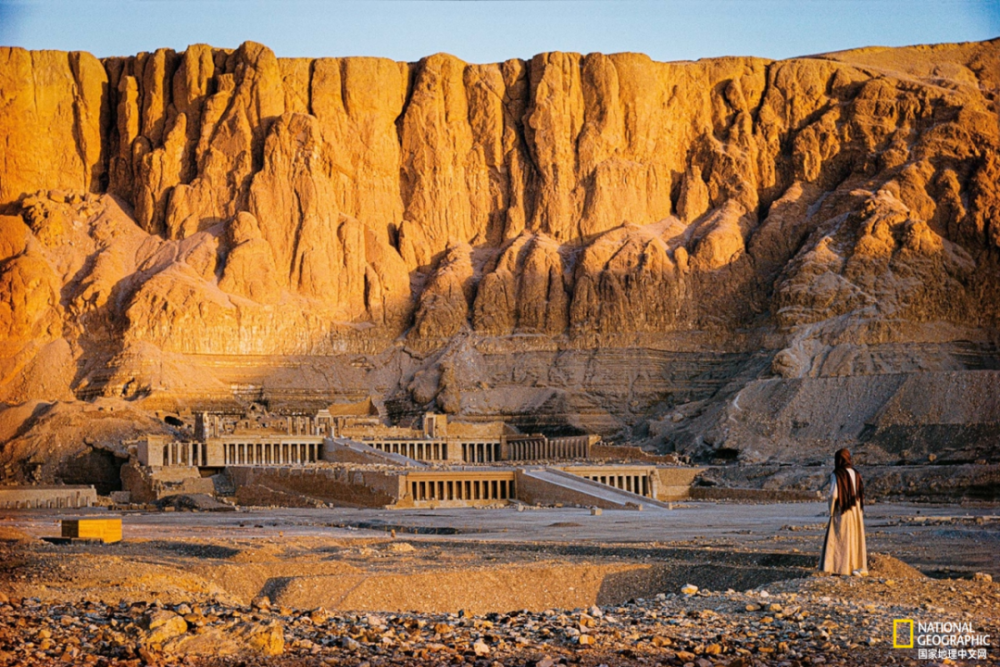 她为自己建造了"百万年神殿",但儿子却想抹掉母亲的一切痕迹