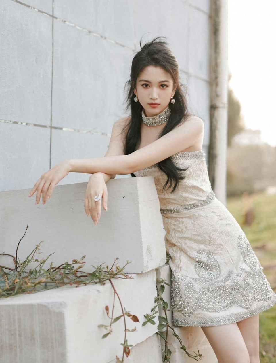 《长相思》演唱会被批拉胯,杨紫使出必杀技,檀健次姗姗来迟救场-腾讯