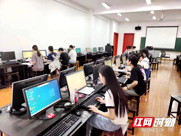 湘中幼儿师范高等专科学校文学院举办首届师范生小学教学技能大赛插图1