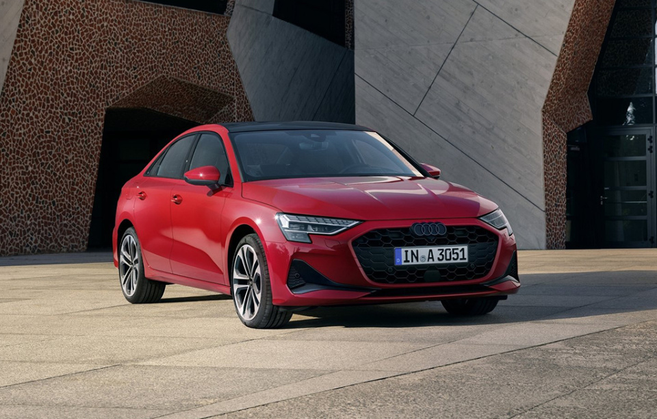 新款国产奥迪a3曝光,换上1.5t轻混系统,轴距增加50mm_腾讯新闻