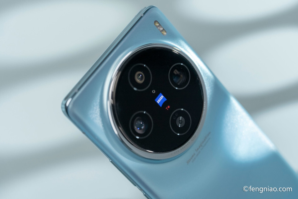 全新“日环云阶”辨识度更高vivo X100 Pro星迹蓝图赏-腾讯新闻