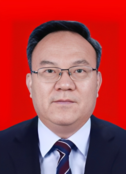 公开简历显示,余波出生于1967年,早年他曾在北京市工作,后任全国政协