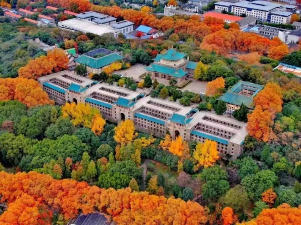 今天!武汉大学唱响130岁生日歌_腾讯新闻