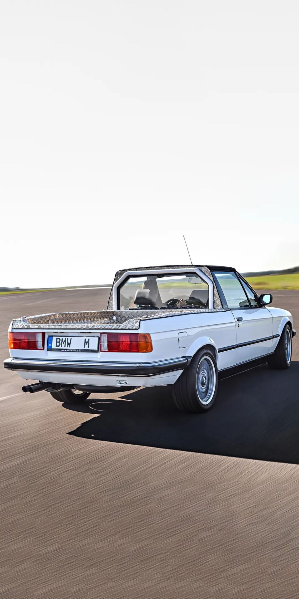 宝马m3变皮卡,你见过吗?_腾讯新闻