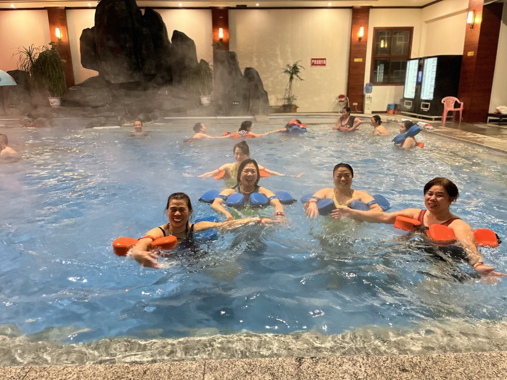 魏源温泉水质独特,常年温泉水温42.