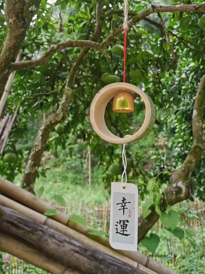 韩美林艺术市集赏目悦耳的竹筒风铃等你来体验