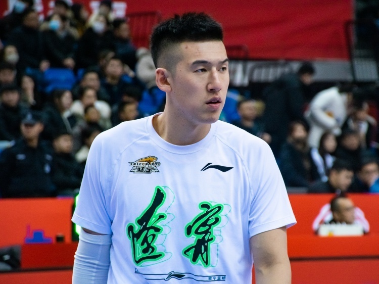 直播吧4月3日讯 cba官方公布常规赛第51轮最佳阵容,萨林杰,付豪,撬构