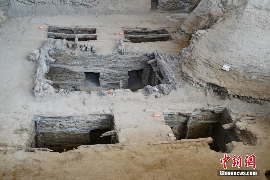 探访青海都兰热水墓群_腾讯新闻