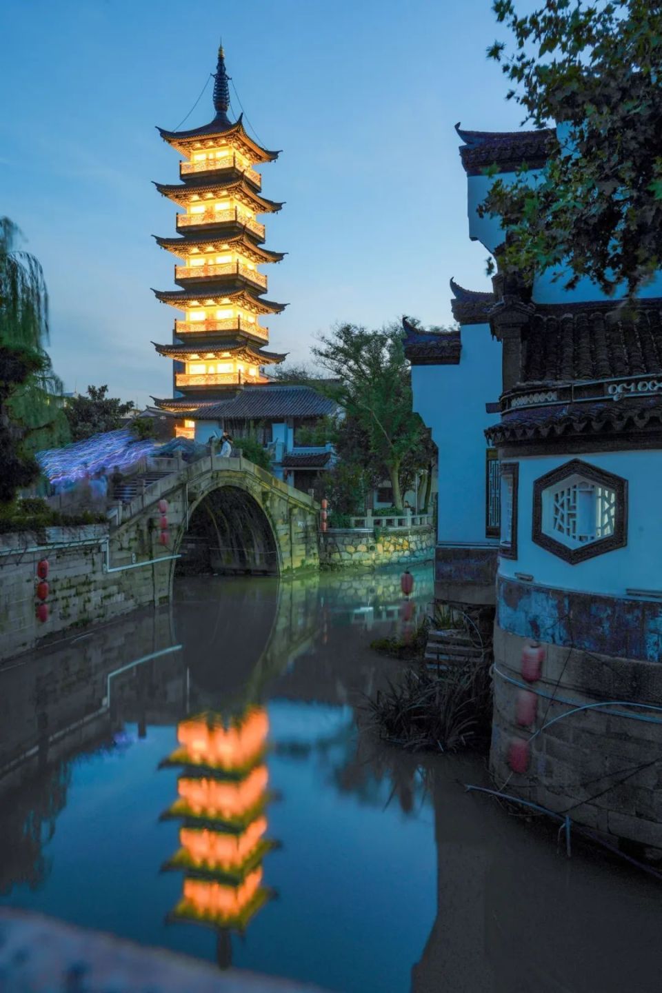 老街,公园,湖边……这个夏末,想和你夜游嘉定!_腾讯新闻