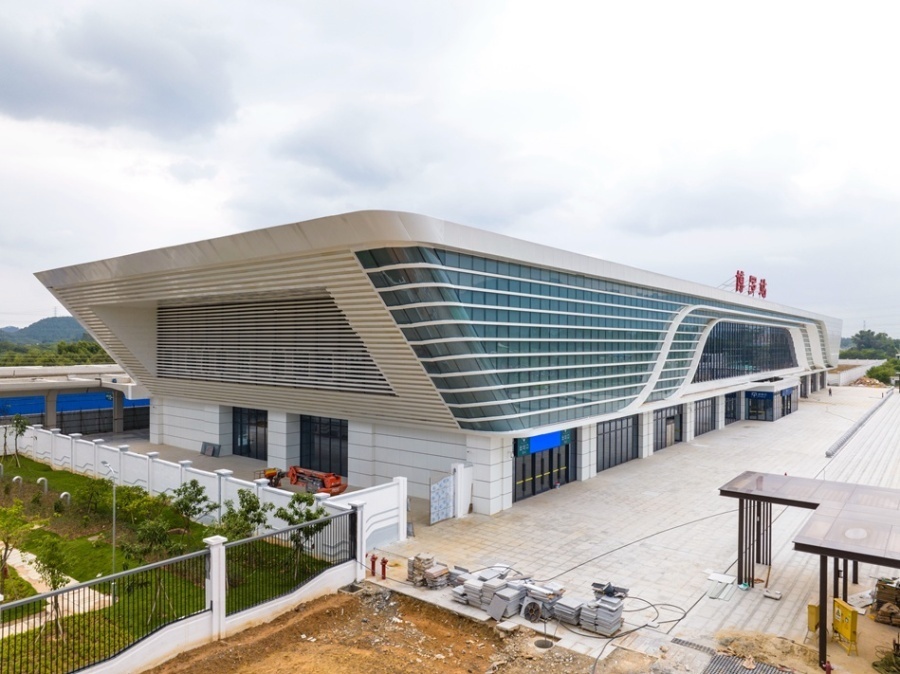 广汕高铁探营博罗站阴阳相生波光动一县三座高铁站