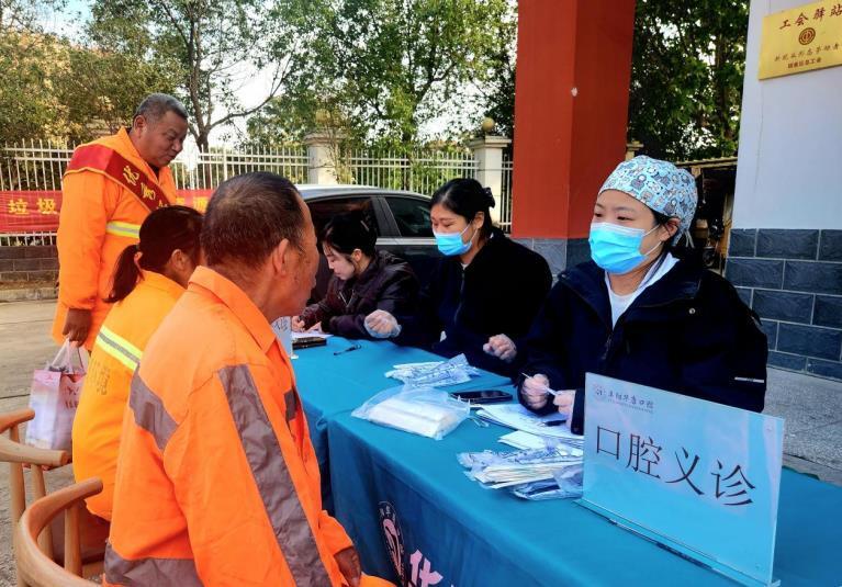 阜阳市颍泉区：“爱在工会驿站·情系环卫工人”温暖启幕