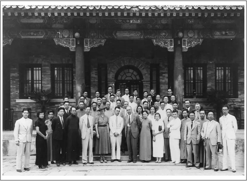 教科书外的物理革命：饶毓泰如何让北大物理学焕发生机？_腾讯新闻