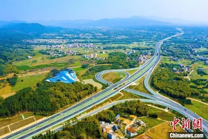 广西2条高速公路获批,这些地方获益大!_腾讯新闻