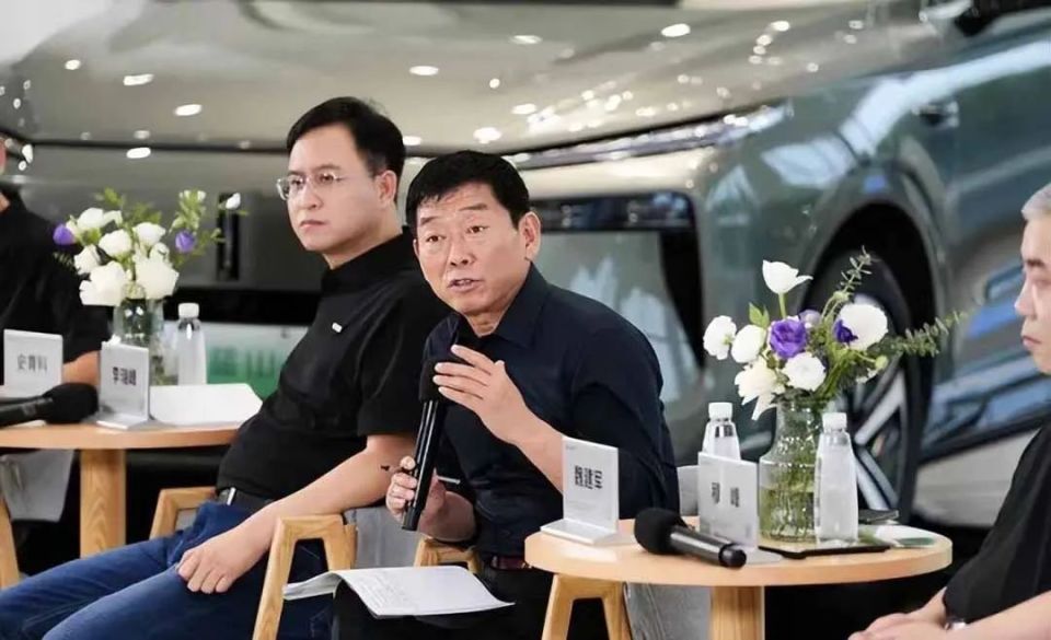 在这个情绪化汽车时代,有人说假话,有人不说话,但魏建军敢说实话.