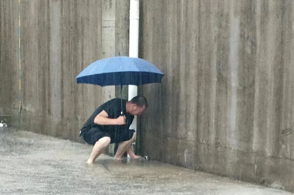 南昌大雨图片