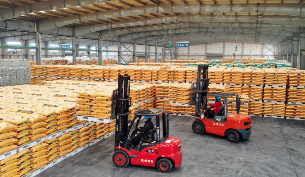 开春底"气"足 四川化肥企业生产火力全开丨蜀地烟火气