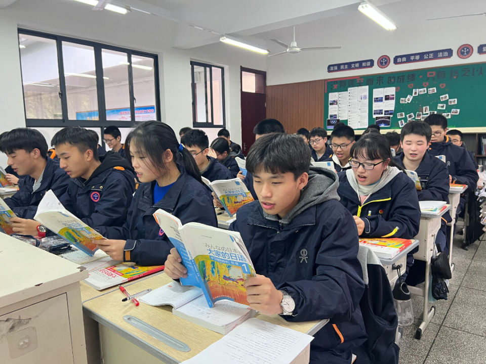 杭州这所高中首届"签约班"学生实现惊人飞跃