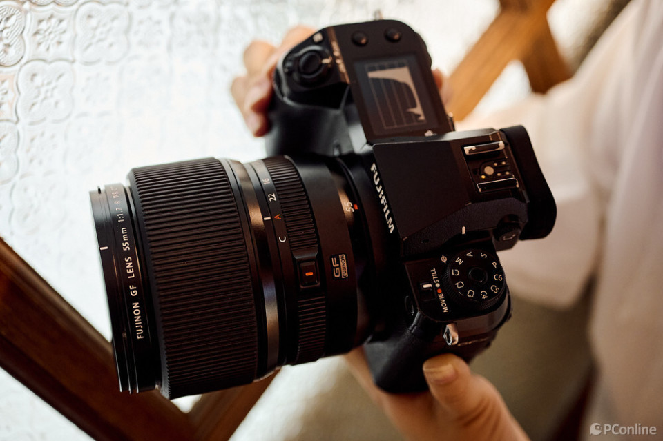 远近兼备的"原生感"大光圈挂机镜头,富士gf55mm f1.7 r wr评_腾讯新闻