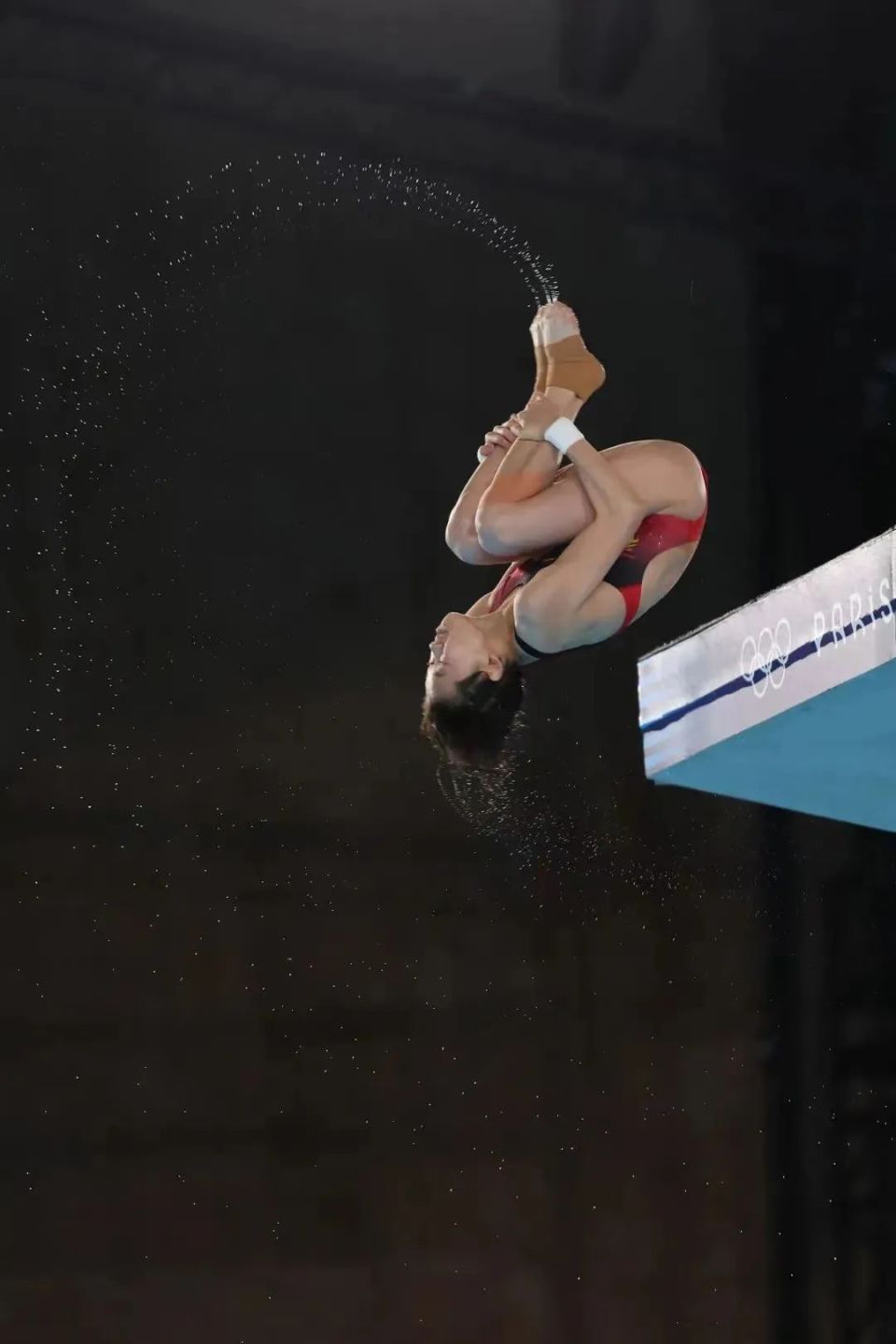 207c(向后翻腾三周半抱膝)这个全红婵曾经非常拿手的动作却慢慢成了她